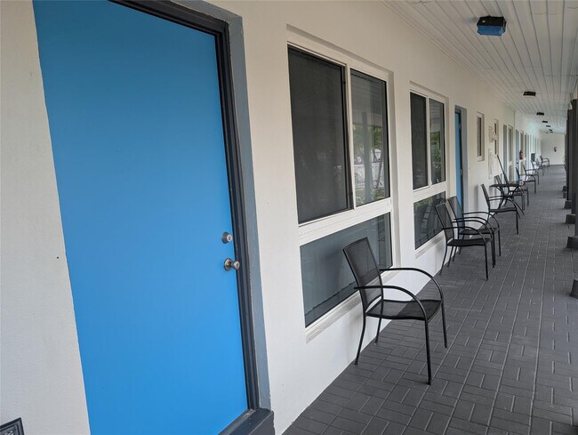 Building Photo - 3217 NE 9th St