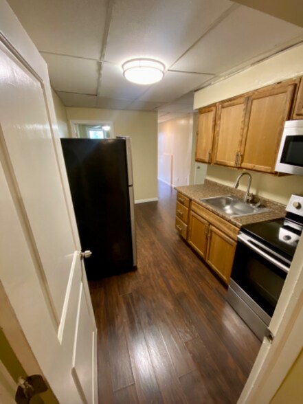 Building Photo - 6043 Wister St