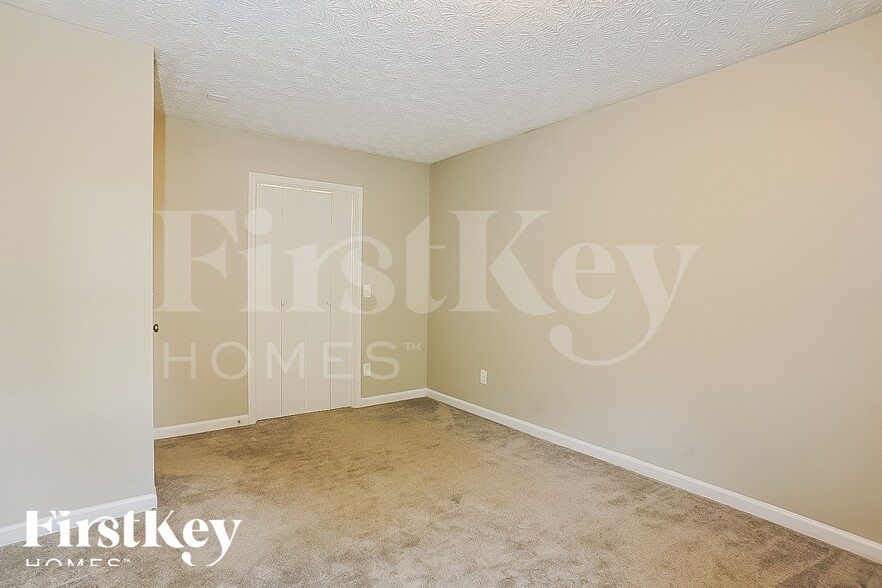 Building Photo - 2603 Mountain Brook Rd