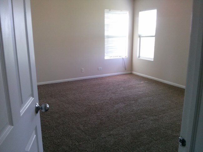 bedroom 3 - 1401 Millbrook Dr