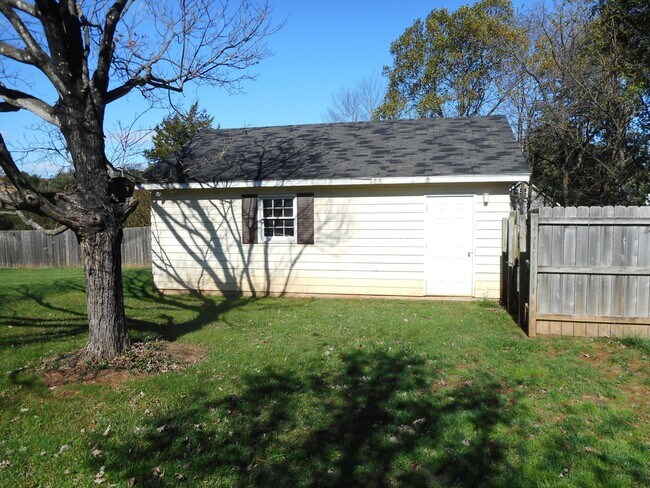 Building Photo - Northwest Greensboro NC Home for Lease