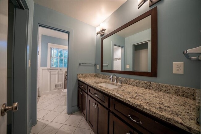 Building Photo - 1501 Diamond Head Dr