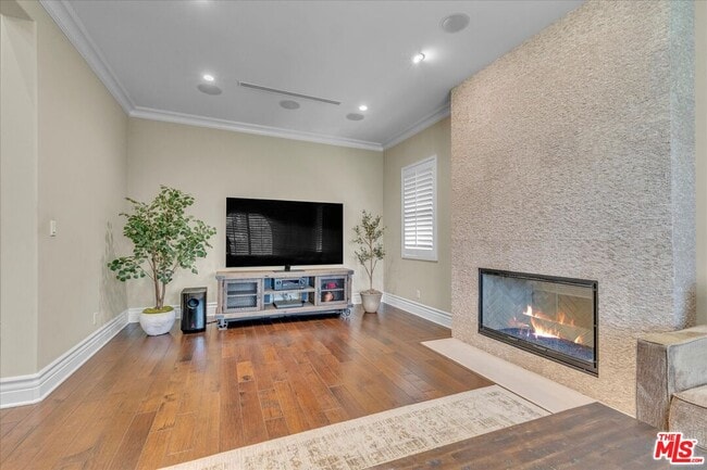 Building Photo - 5310 Leghorn Ave