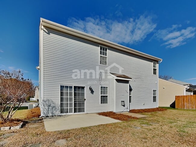 Building Photo - 6352 Hedgewood Ln