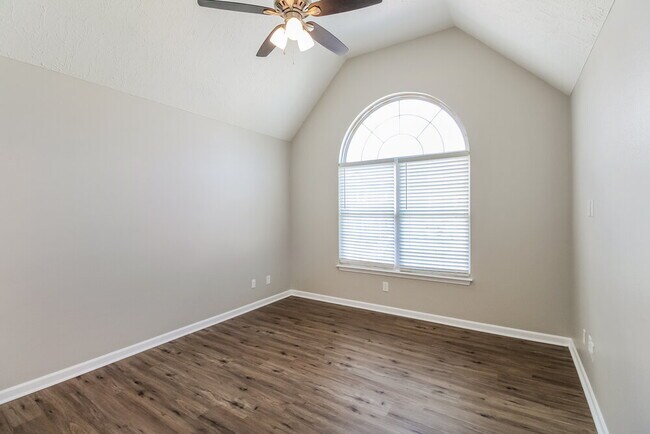 Building Photo - 116 David Bolin Dr