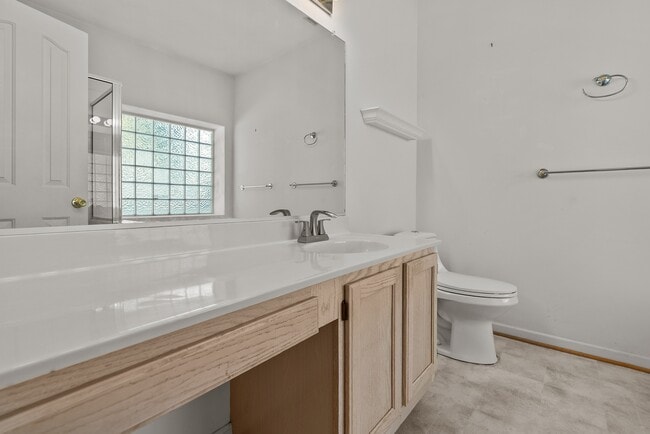 Building Photo - 5509 Bulls Bay Dr