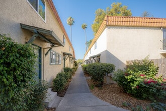 Building Photo - Parkview Apartments