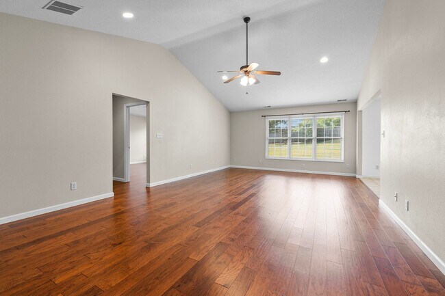 Building Photo - 2817/2819 Lynwood Hills Dr