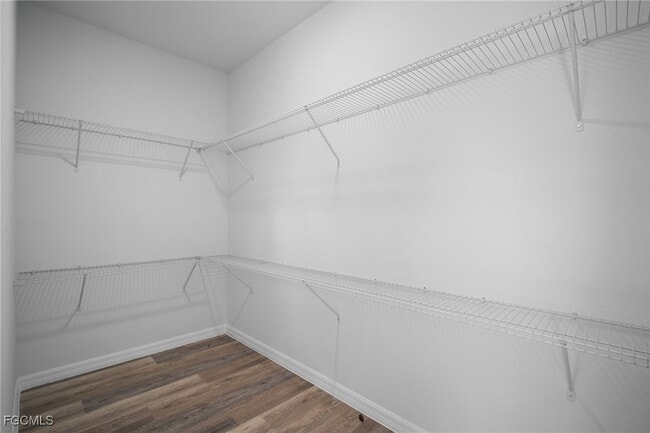 Building Photo - 942 Sunrise Blvd