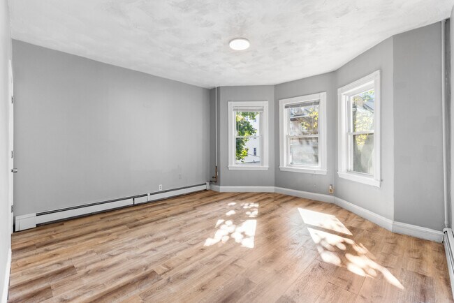 Building Photo - 40 Harding Rd