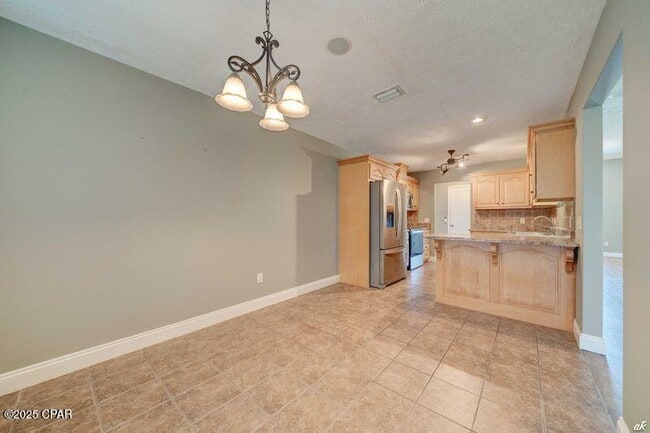 Building Photo - 5409 Nicole Blvd