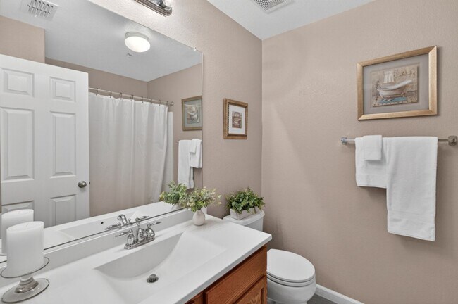 Building Photo - 8150 Crystal Walk Cir
