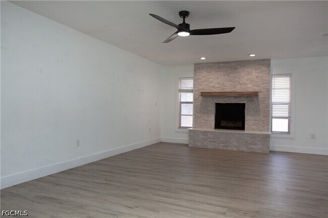 Building Photo - 18165 Baruch Dr