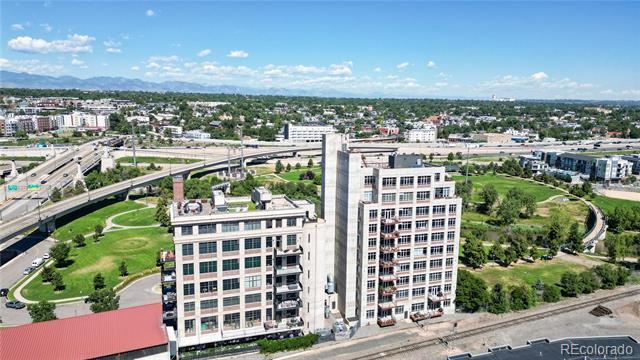 Building Photo - 2000 Little Raven St