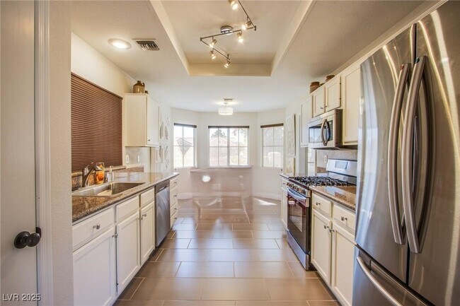 Building Photo - 8832 Villa Ridge Dr