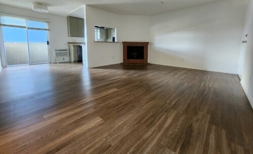 Interior Photo - 3569 Vinton Ave