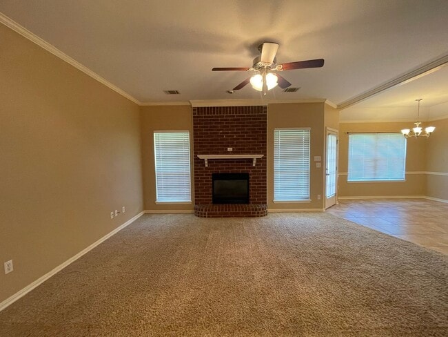 Building Photo - Beautiful Home Located In North Bossier