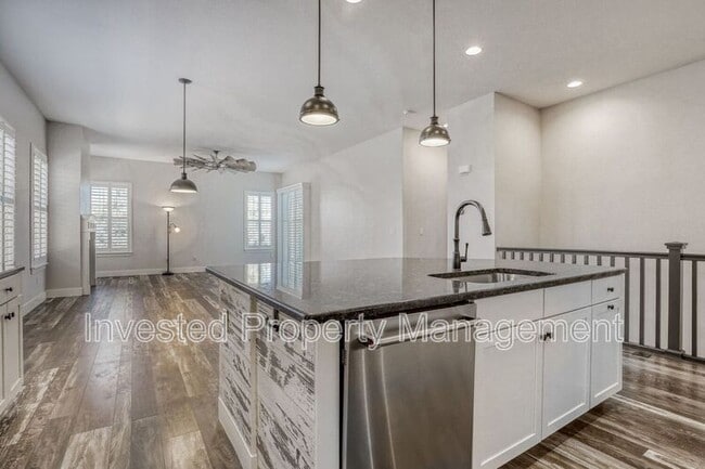 Building Photo - 6601 Pinery Villa Pl