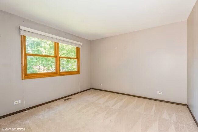 Building Photo - 1121 Needham Rd