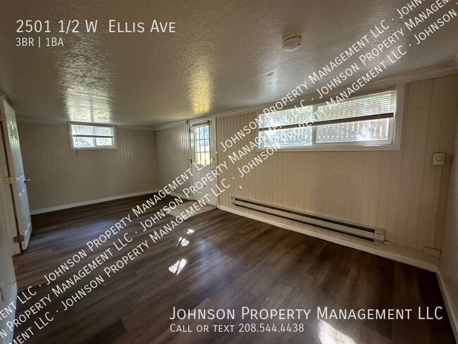 Building Photo - 2501 1/2 W  Ellis Ave-