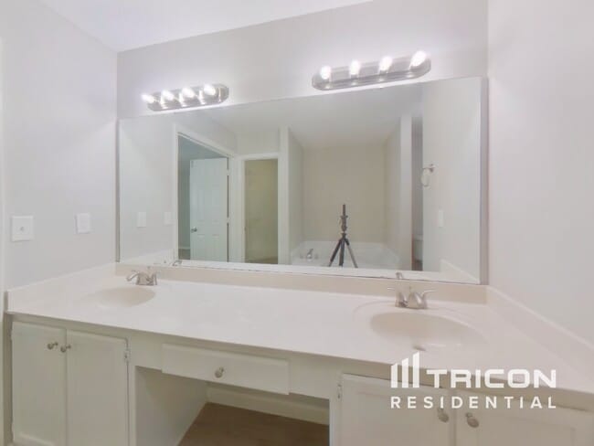 Building Photo - 7920 Cadmium Ct