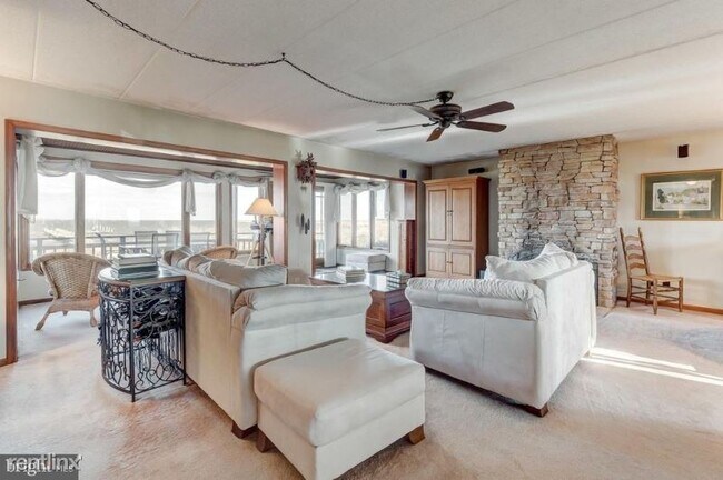 Building Photo - 2 br, 2 bath Condo - 305 Swan Cove Ln