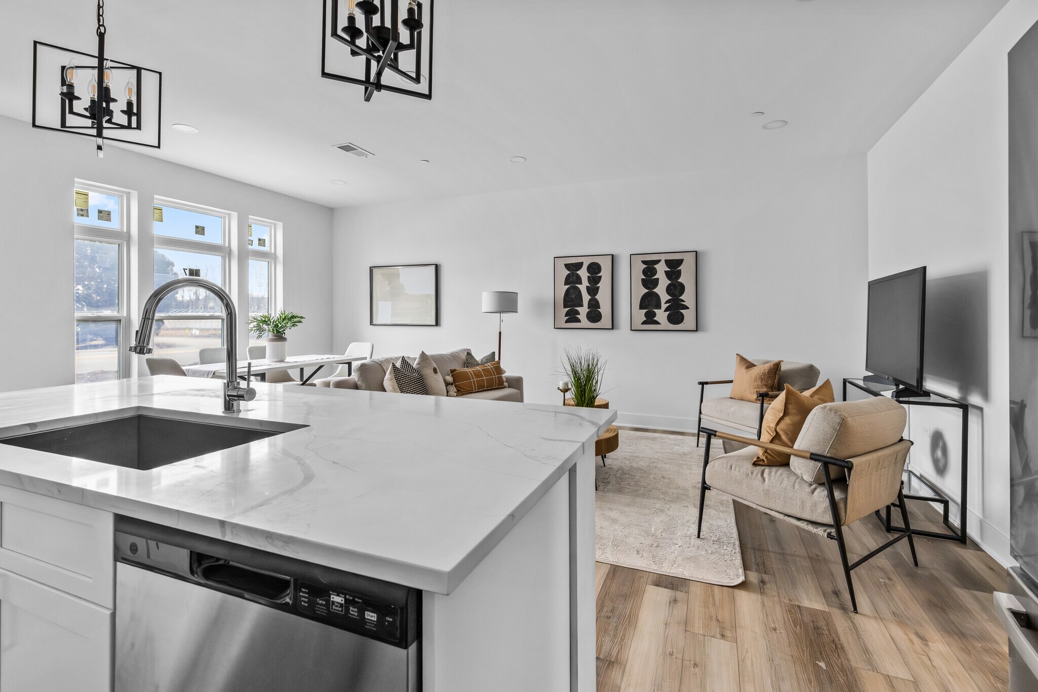 Building Photo - 27W280 Bauer Rd