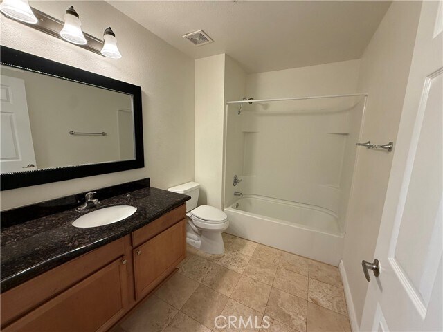 Building Photo - 375 Central