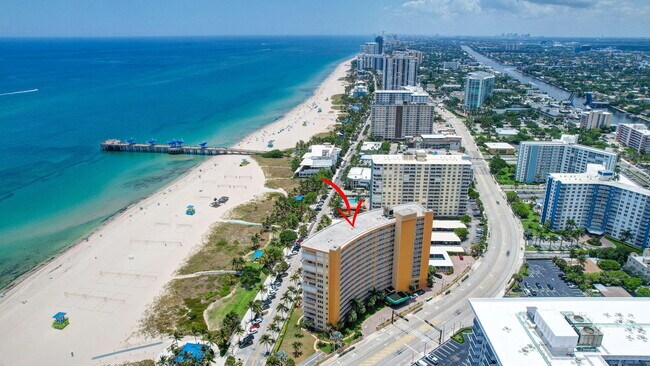 Building Photo - 328 N Ocean Blvd