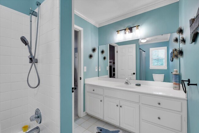 Building Photo - Beautiful Home in the Heart of Greenville