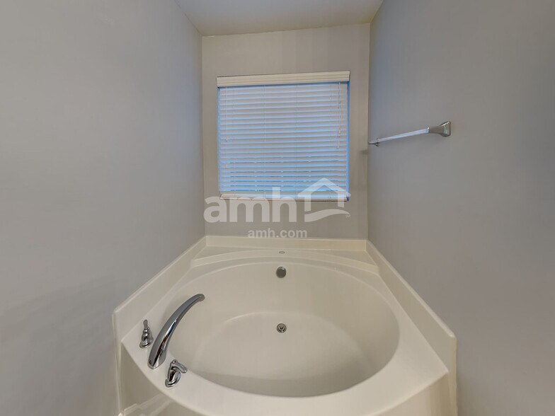 Building Photo - 5103 Cragganmore Dr