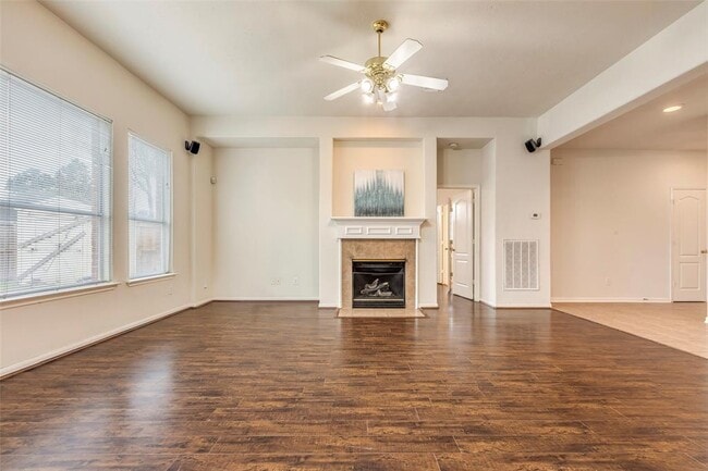 Building Photo - 6604 Trenton Lake Ln