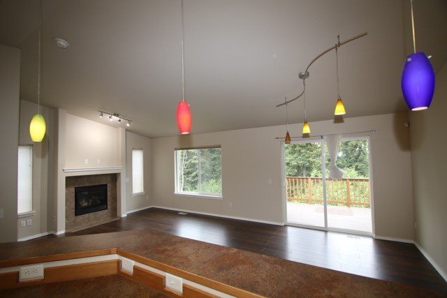 Building Photo - 3 Bedroom South Anchorage Townhouse!