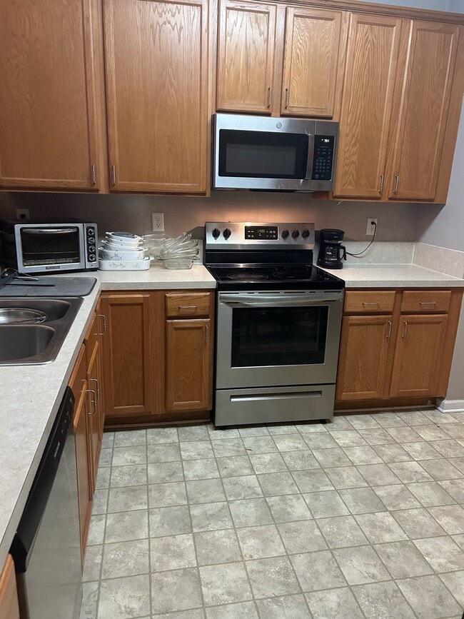 Building Photo - 243 Gimbert Dr