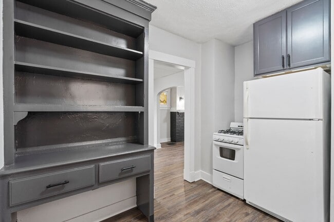 Building Photo - 3407 Gass Ave