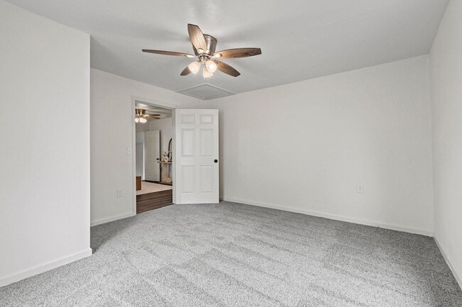 Building Photo - 304 Otis St