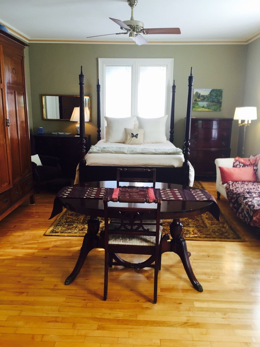 bedroom - 36 Greenough Ave