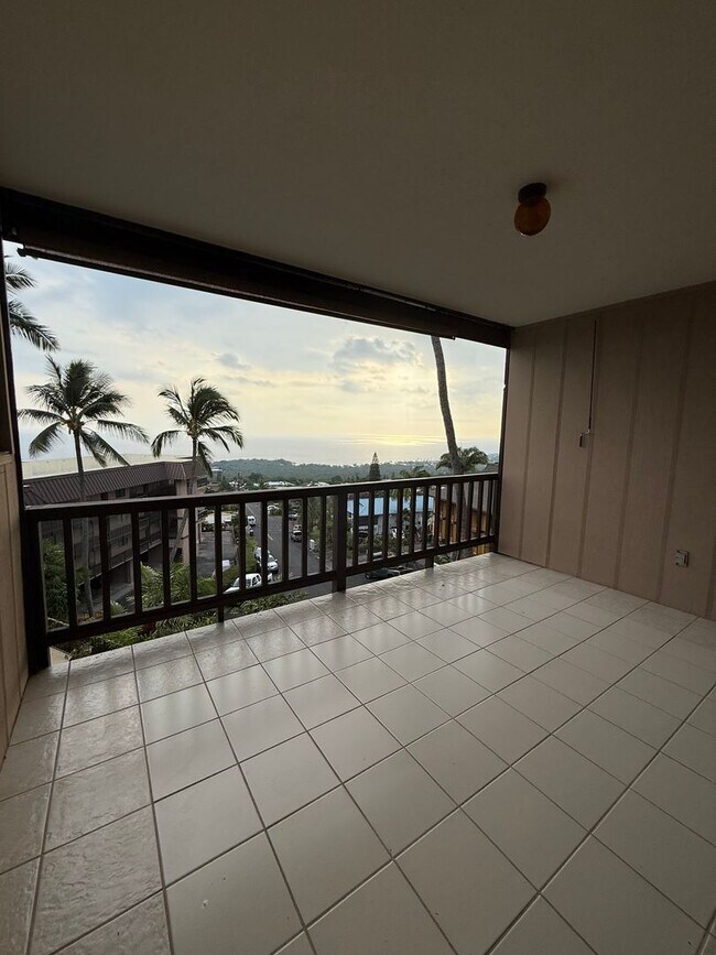 Building Photo - For Rent | 2 Bedroom, 2 bathroom Condo in Kona Eastwind with 1 assigned parking stall