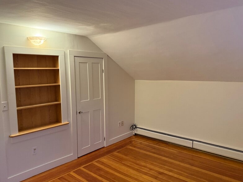 Bedroom 1 - 3 Parker St