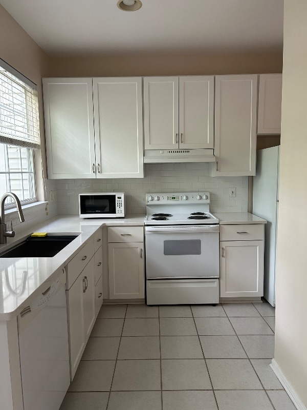 Building Photo - 6490 Tayack Pl