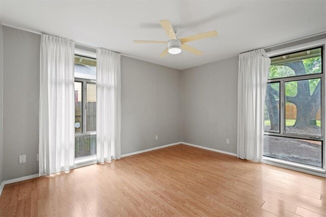 Building Photo - 5212 Berkman Dr