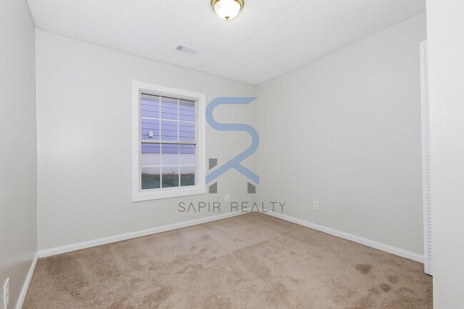 Building Photo - Move in before January 15th and get $100 OFF your rent for the first 3 months — PLUS a $250 Amazo...