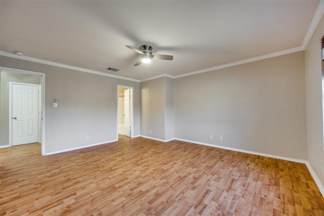 Building Photo - 900 N Brents Ave