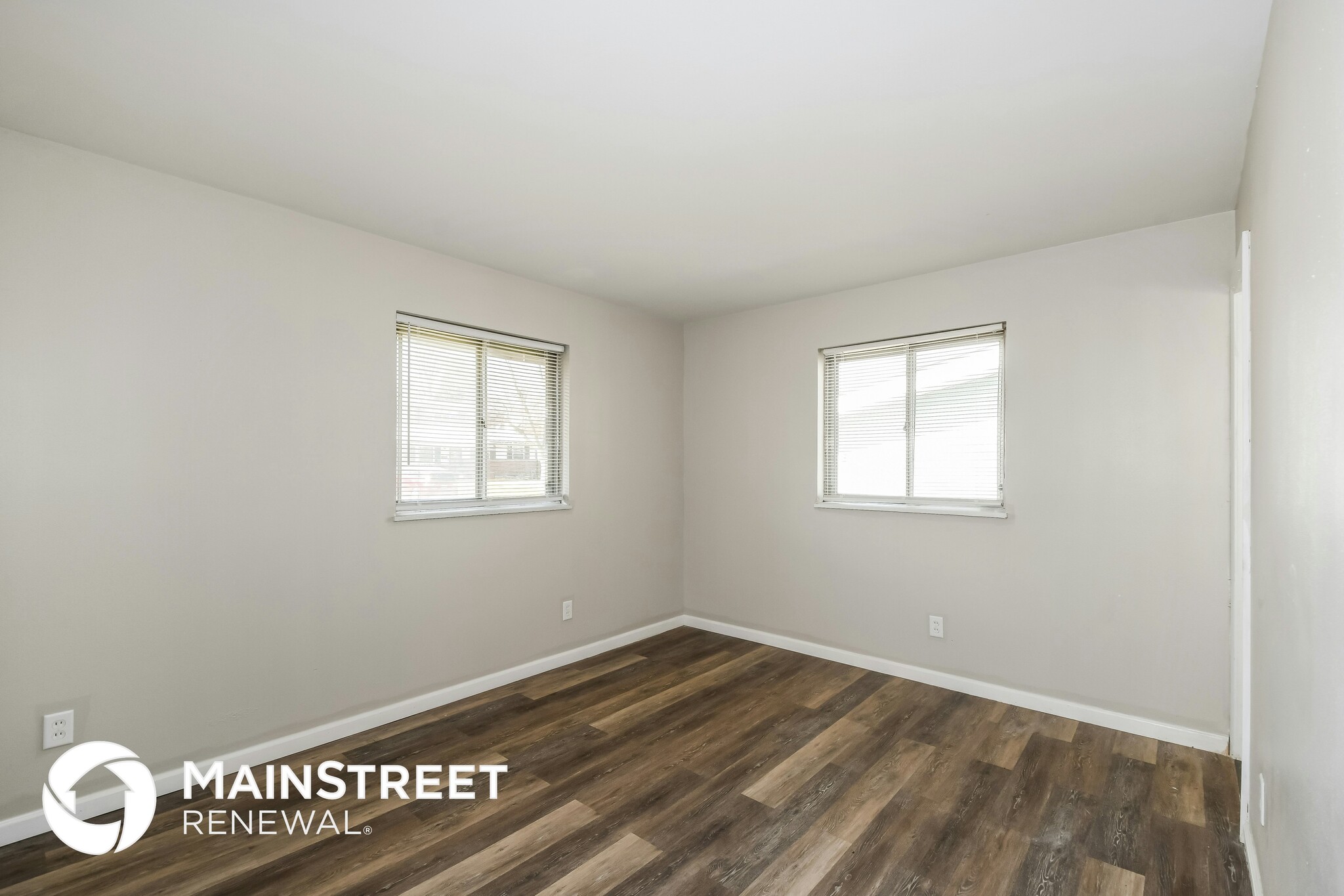 Building Photo - 11058 Perham Dr