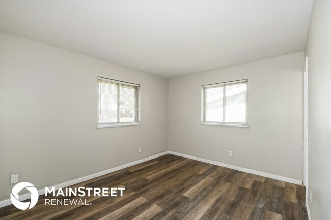 Building Photo - 11058 Perham Dr