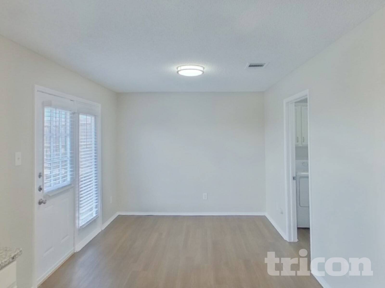 Building Photo - 8116 Cutter Hill Ave