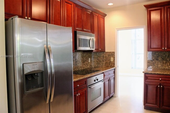 Building Photo - 11151 Minneapolis Dr