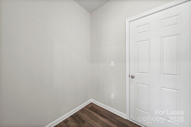 Building Photo - 133 Pumice Dr