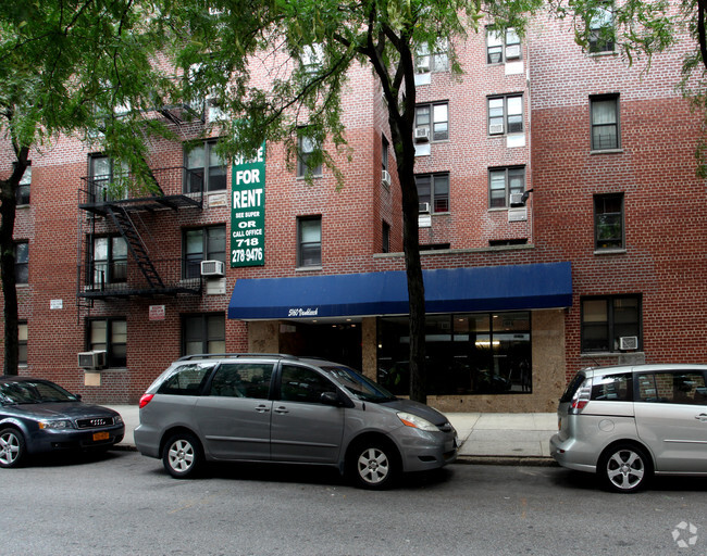 Primary Photo - 51-60 Van Kleeck St Apartments