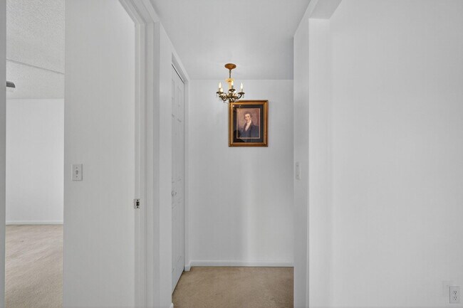 Building Photo - 4992 Sable Pine Cir